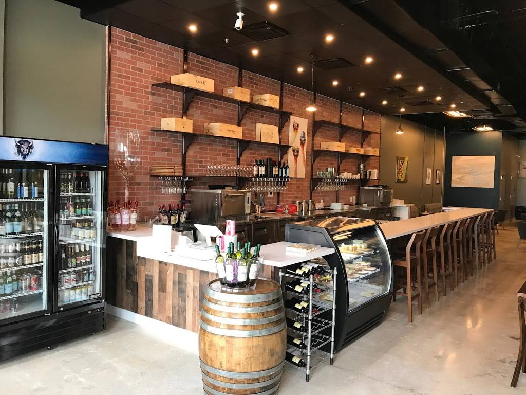 Vacillate Wine and Beer Bar | restaurant | 15512 SW 88th St, Miami, FL 33196, USA | 7863324765 OR +1 786-332-4765