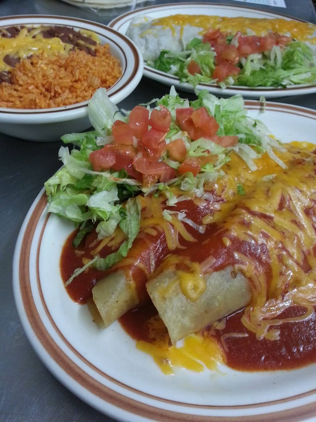 Clarks Landing | restaurant | 612 W Front St, Buffalo, IA 52728, USA | 5633814190 OR +1 563-381-4190