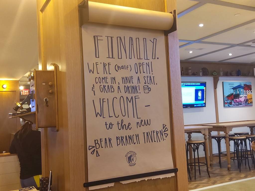 Bear Branch Tavern | restaurant | 133 Maple Ave E, Vienna, VA 22180, USA | 5716693663 OR +1 571-669-3663