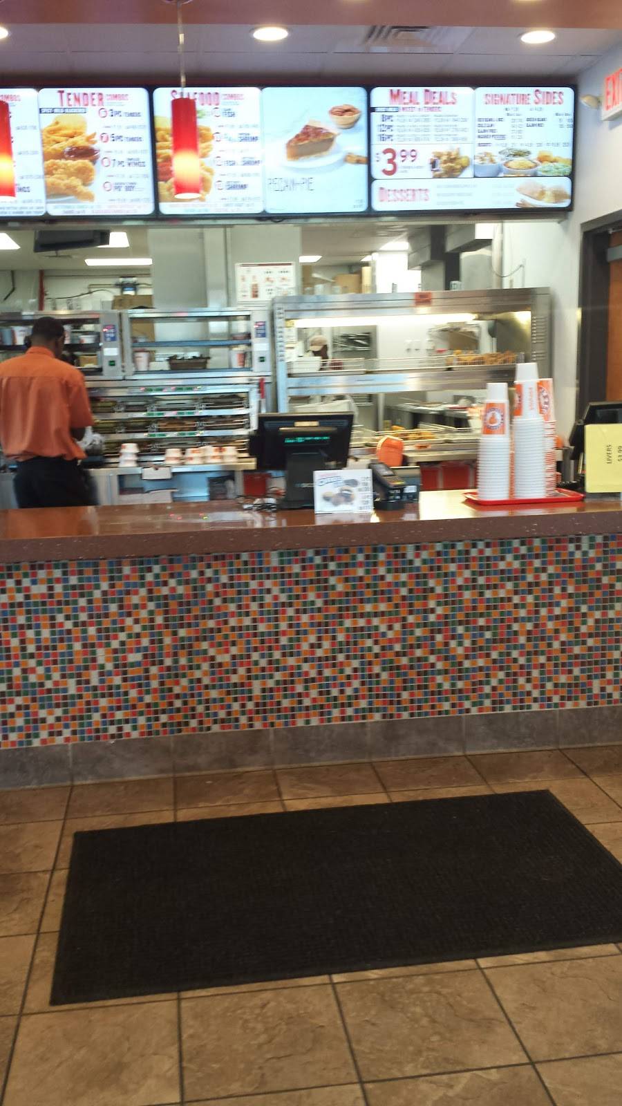 Popeyes Louisiana Kitchen | restaurant | Capital Plaza, E South Blvd, Montgomery, AL 36116, USA | 3345934444 OR +1 334-593-4444