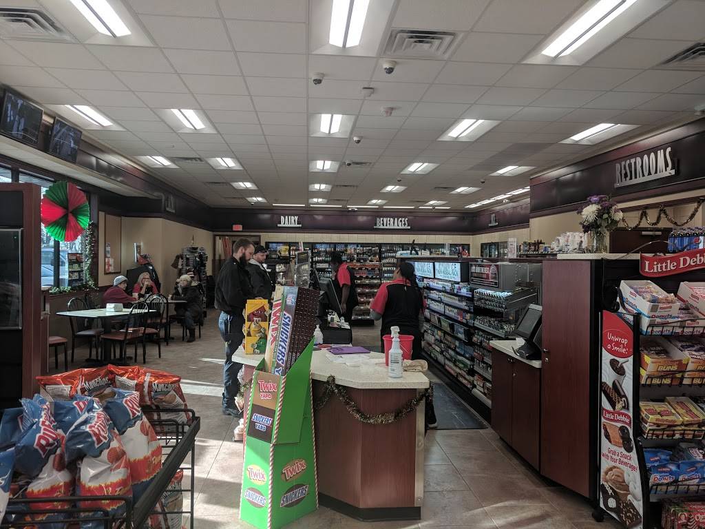 Caseys | restaurant | 2131 E Lincoln Hwy, DeKalb, IL 60115, USA | 8157544931 OR +1 815-754-4931