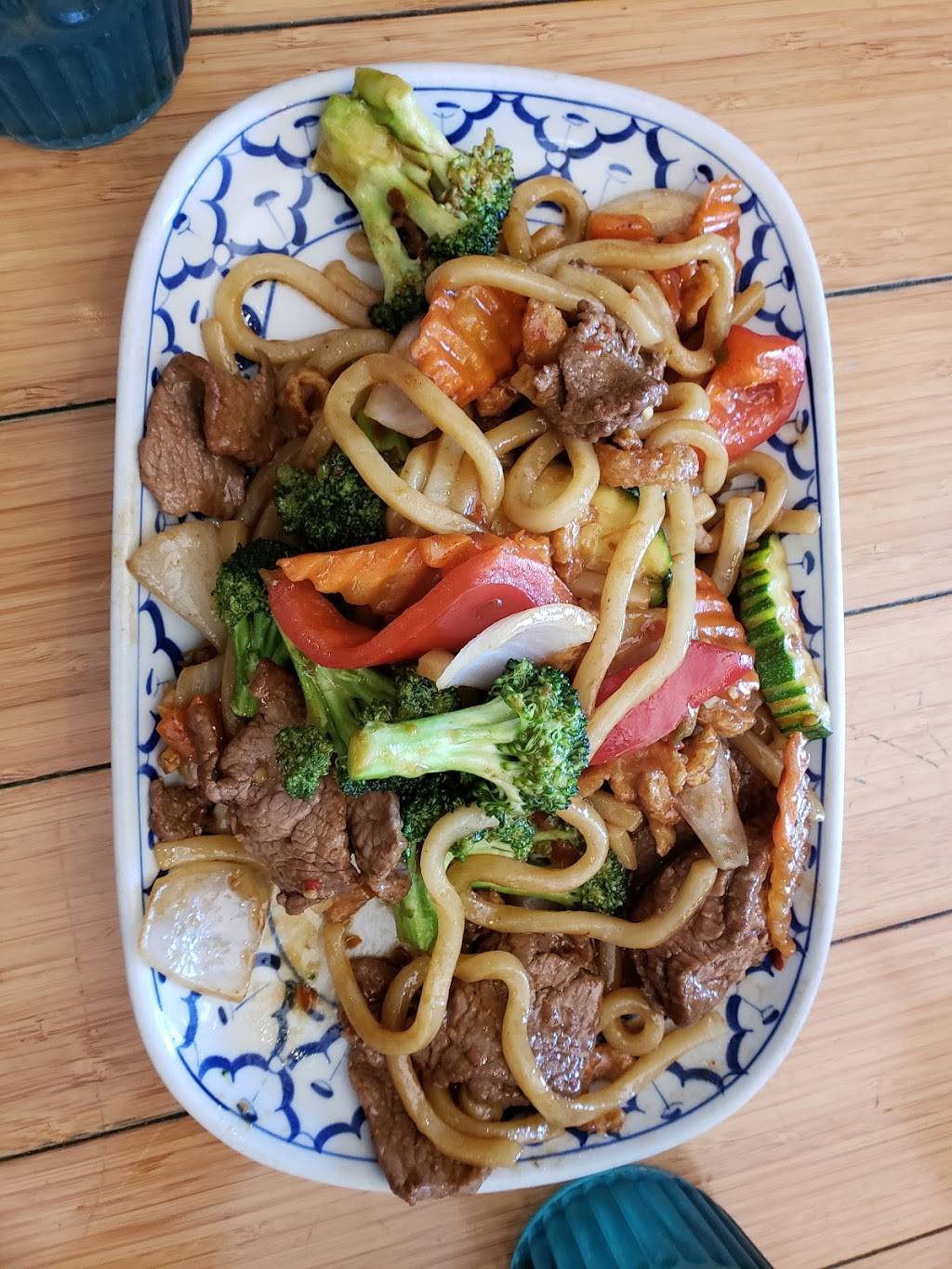 Ginger Thai Taste | restaurant | 3145 W Cary St, Richmond, VA 23221, USA | 8042547373 OR +1 804-254-7373