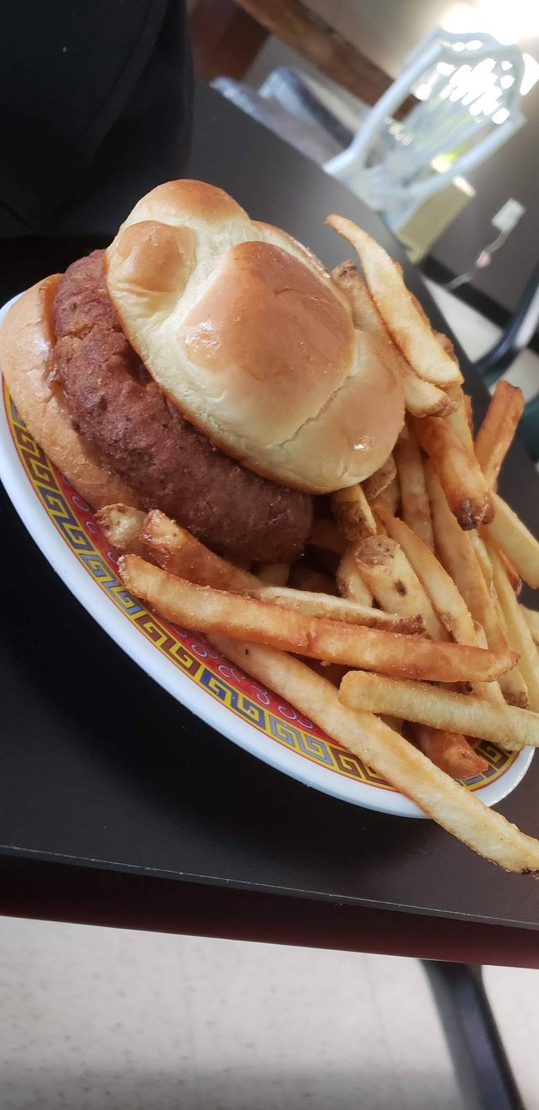 Hang Space | restaurant | 8002 Buford Ct, North Chesterfield, VA 23235, USA | 8045604672 OR +1 804-560-4672