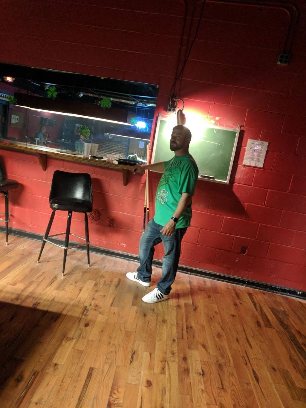 Huds Bar & Grill | restaurant | 2213 Gray Hwy, Macon, GA 31211, USA | 4783306046 OR +1 478-330-6046