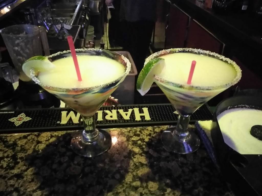 Viva Maria | restaurant | 20162 CA-18, Apple Valley, CA 92307, USA | 7609462087 OR +1 760-946-2087