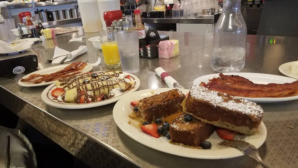 Breakfast Queen | restaurant | 3460 S Broadway, Englewood, CO 80113, USA | 3037619800 OR +1 303-761-9800