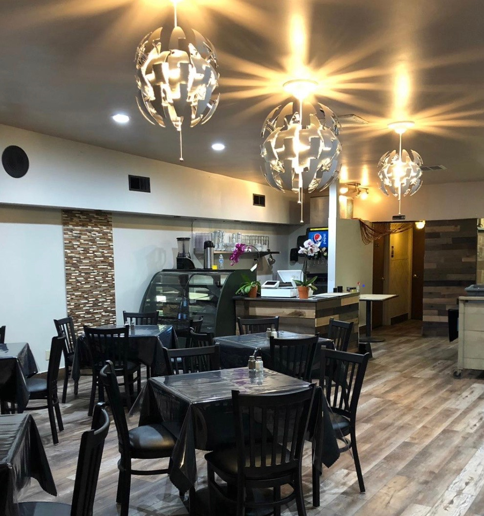 Gyros Town Restaurant | restaurant | 2276 S Colorado Blvd, Denver, CO 80222, USA | 3038352684 OR +1 303-835-2684