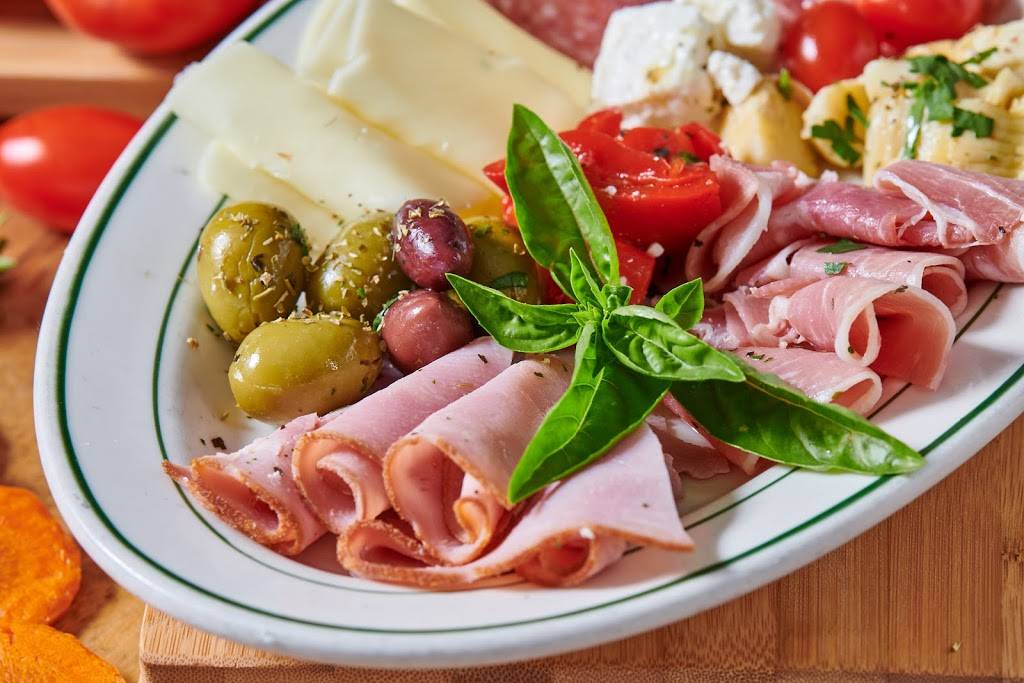 Tony & Albas Pizza and Pasta | restaurant | 3137 Stevens Creek Blvd, San Jose, CA 95117, USA | 4082464605 OR +1 408-246-4605