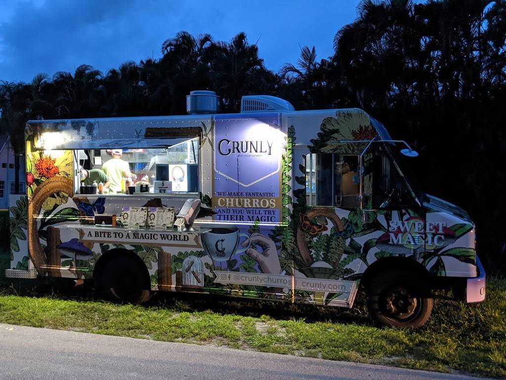 Crunly Churros and Ice Cream | restaurant | 1438 N Military Trl, West Palm Beach, FL 33409, USA | 3053998204 OR +1 305-399-8204