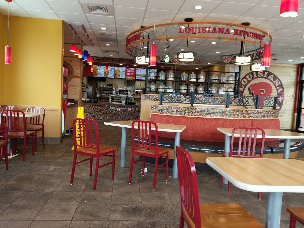 Popeyes Louisiana Kitchen | restaurant | 1578 Monterey Rd, San Jose, CA 95112, USA | 6692304139 OR +1 669-230-4139