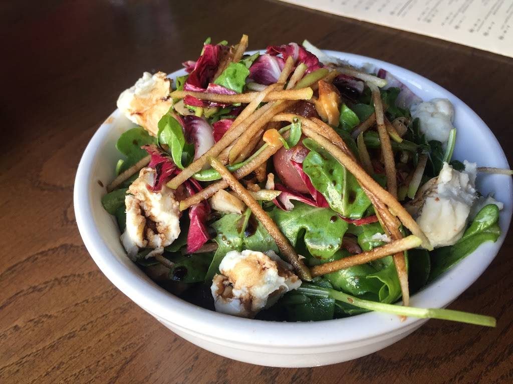 Pizza Man Milwaukee | restaurant | 2597 N Downer Ave, Milwaukee, WI 53211, USA | 4142721745 OR +1 414-272-1745