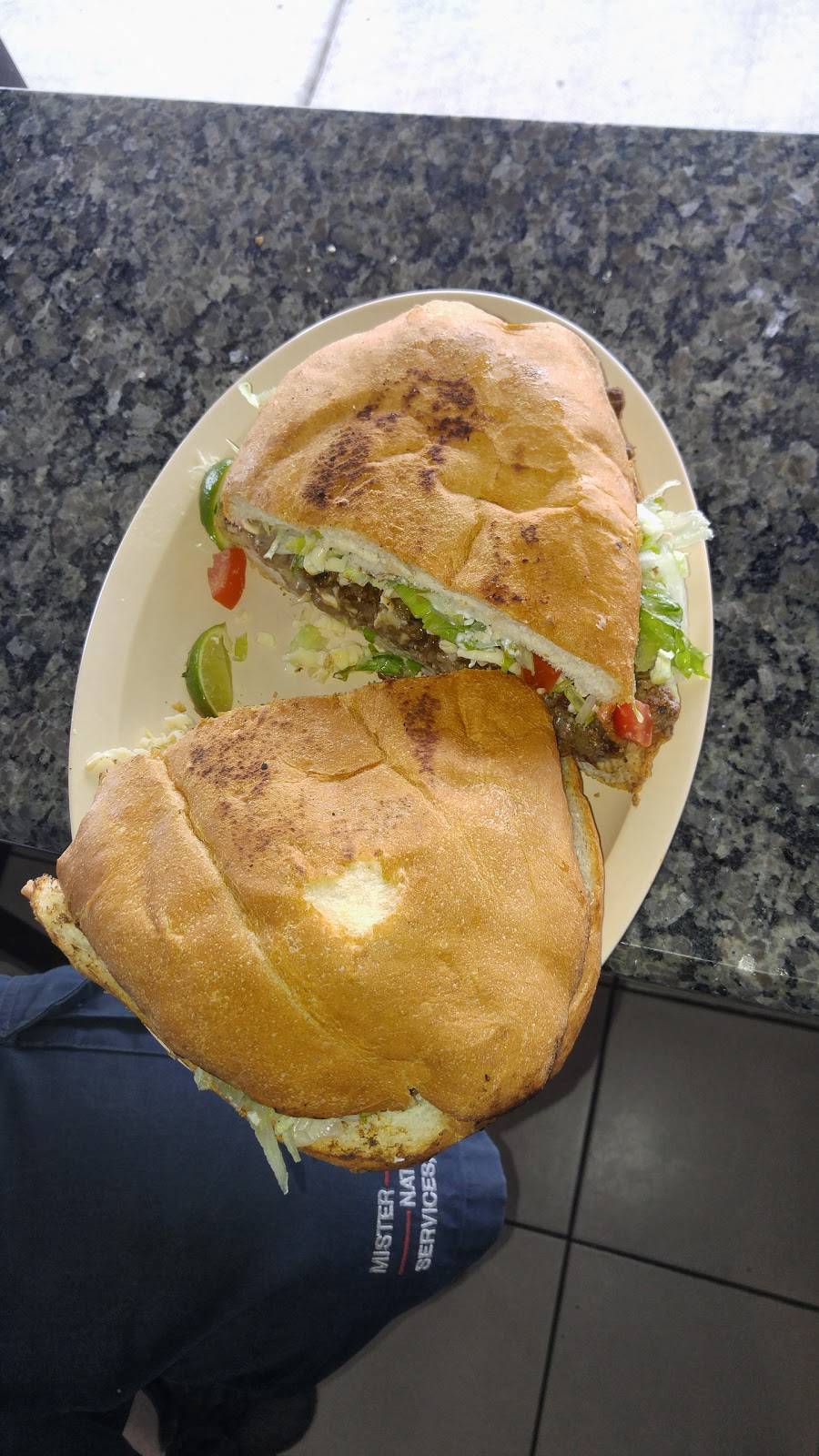 Davids Burrito Express | restaurant | 870 N Roselle Rd, Hoffman Estates, IL 60169, USA | 8472529833 OR +1 847-252-9833