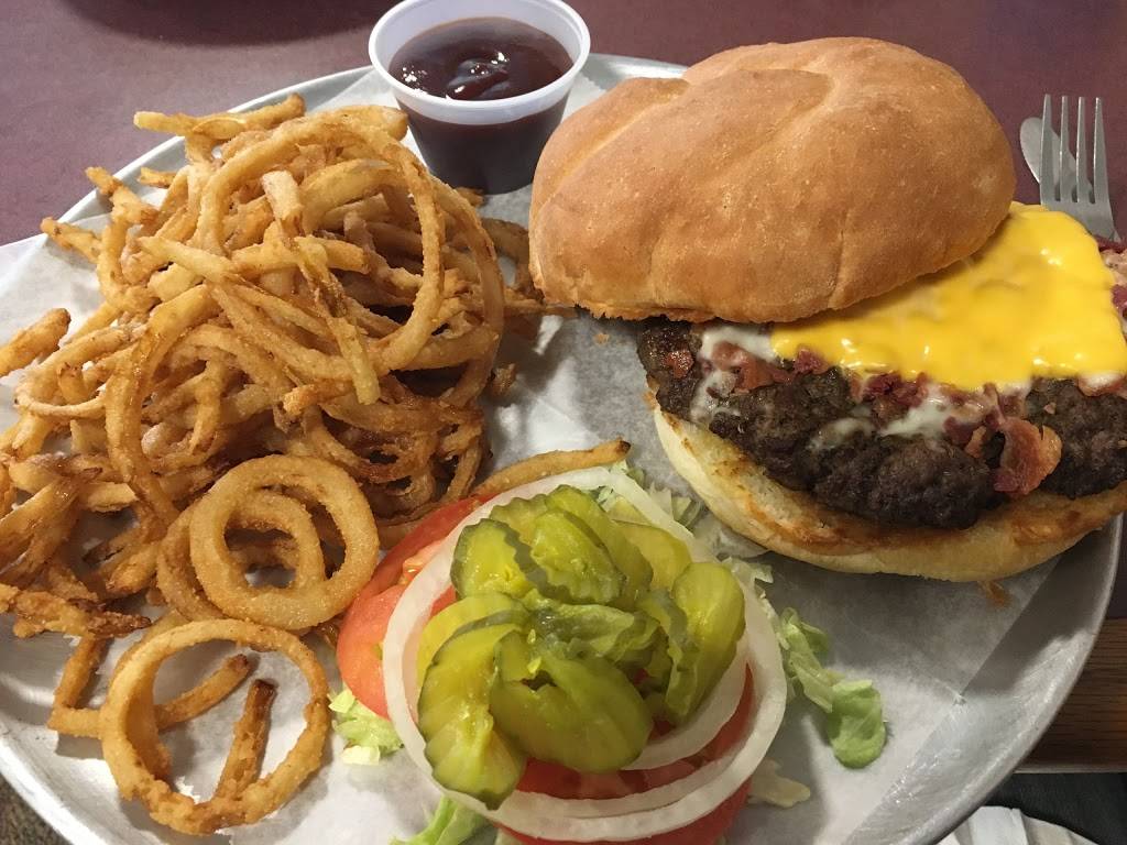 Papas Pizzeria | meal takeaway | 214 Van Dorn St, Polk City, IA 50226, USA | 5159846361 OR +1 515-984-6361