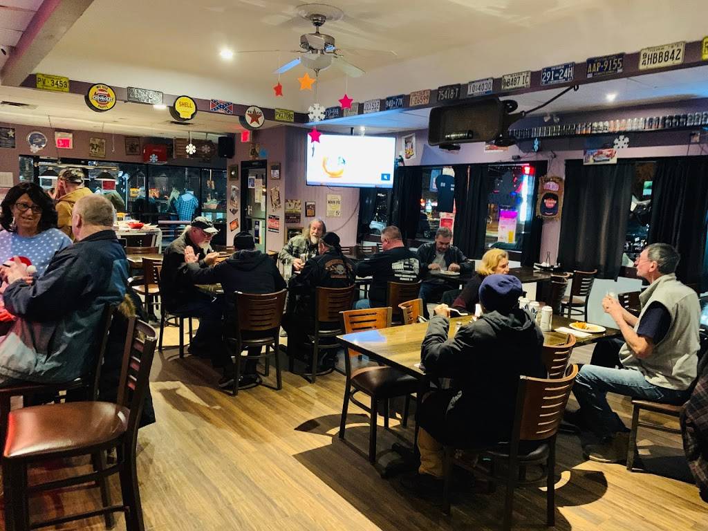 Karlas Roadhouse | restaurant | 4630 Kingston Rd, Scarborough, ON M1E 4Z4, Canada | 6473527780 OR +1 647-352-7780