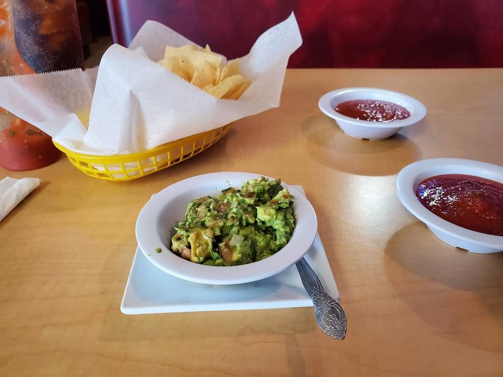 Don Carlos Authentic Mexican Restaurant | restaurant | 150 W Yoakum Ave, Chaffee, MO 63740, USA | 5733189222 OR +1 573-318-9222