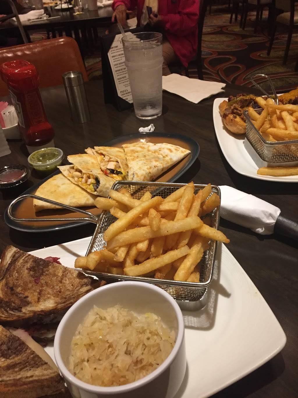 Bayview Cafe | restaurant | 850 Bayview Ave, Biloxi, MS 39530, USA | 2284363000 OR +1 228-436-3000