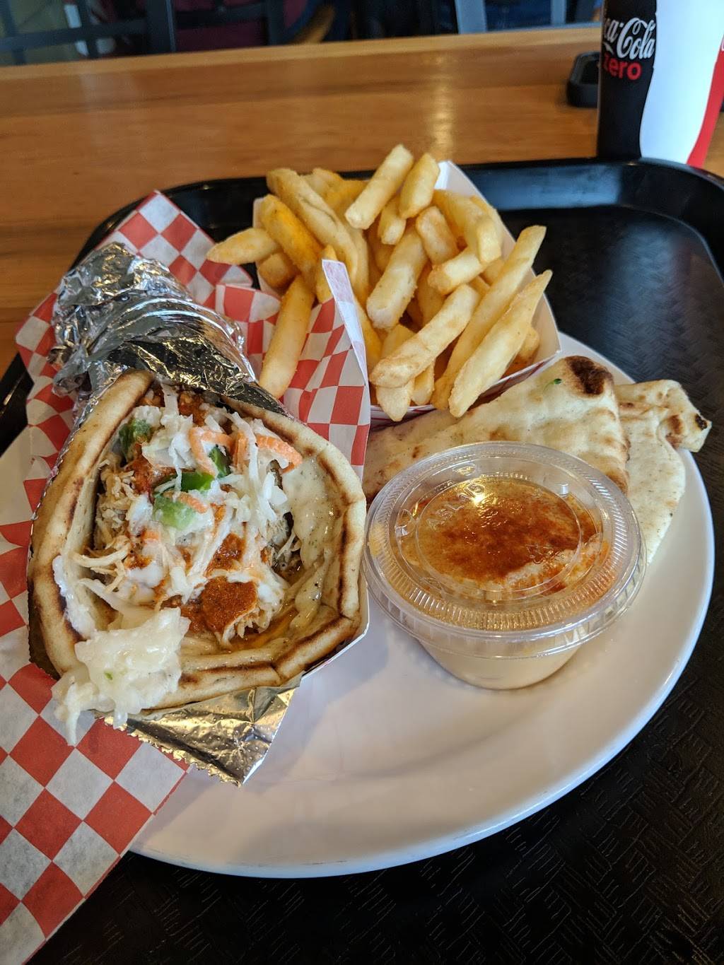 Smokin Chikin | restaurant | 1820 Tiny Town Rd Suite A, Clarksville, TN 37042, USA | 9318962014 OR +1 931-896-2014