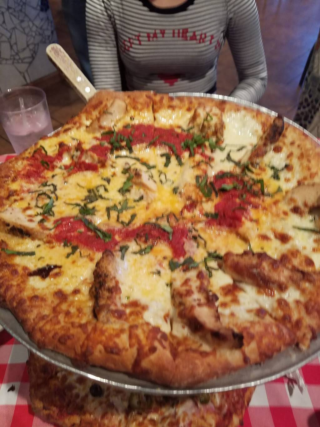 Collinas Italian Cafe | cafe | 8800 Katy Freeway Ste. #109 Ste. #109, Houston, TX 77024, USA | 7133659497 OR +1 713-365-9497