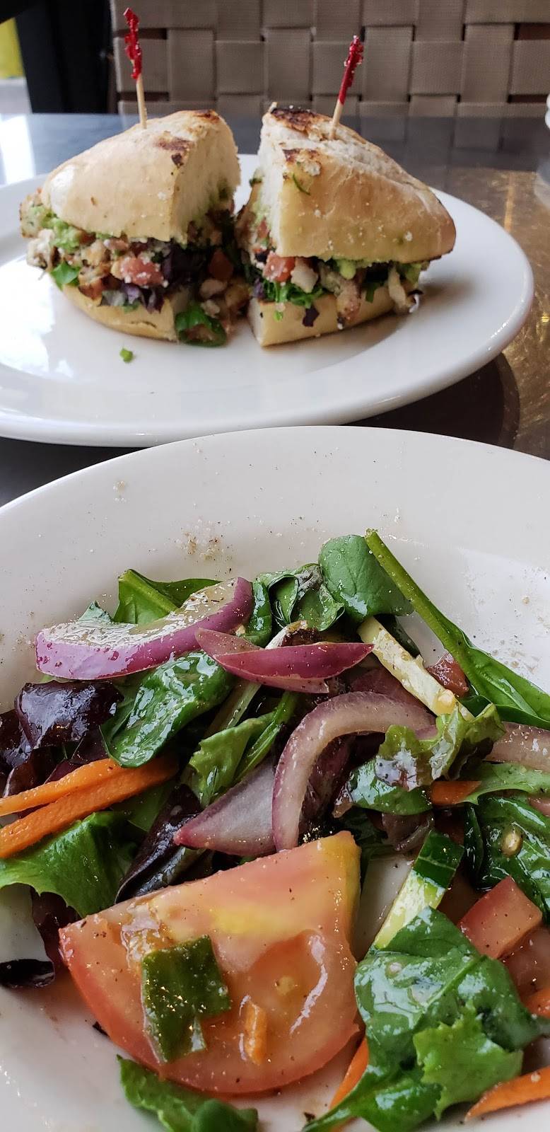 Magas Restaurant | restaurant | 1123 Dumble St, Houston, TX 77023, USA | 7134850555 OR +1 713-485-0555