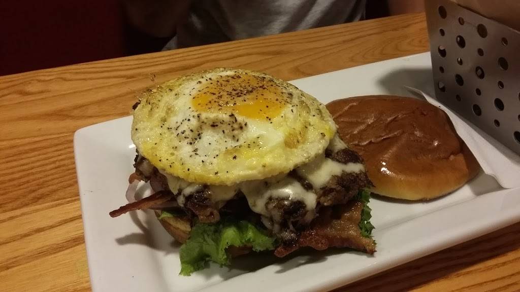 Chilis Grill & Bar | meal takeaway | 4207 7th St, Bay City, TX 77414, USA | 9792442144 OR +1 979-244-2144