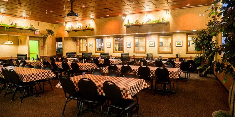 The Amazing Pizza Machine | restaurant | 13955 S Plaza, Omaha, NE 68137, USA | 4028291777 OR +1 402-829-1777