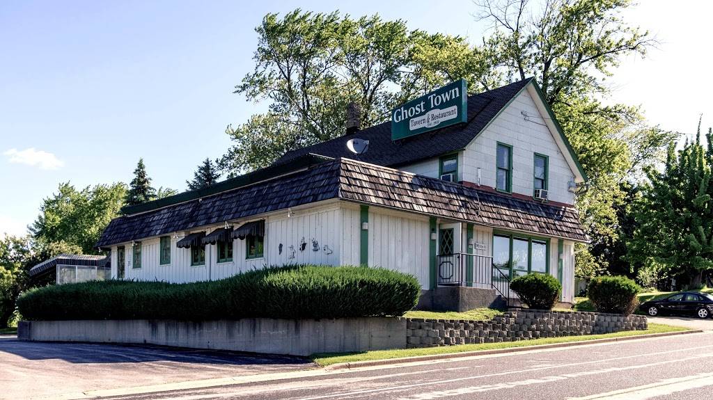 Juices Ghost Town | restaurant | 990 Ulao Rd, Grafton, WI 53024, USA | 2623769003 OR +1 262-376-9003