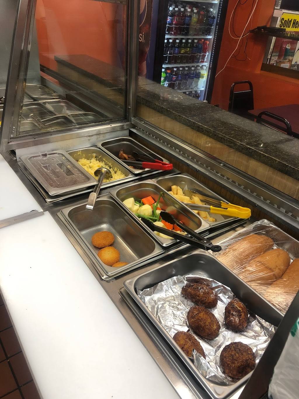 Diner Latino Pupuseria | restaurant | 103 Middle River Rd, Middle River, MD 21220, USA | 4437306517 OR +1 443-730-6517