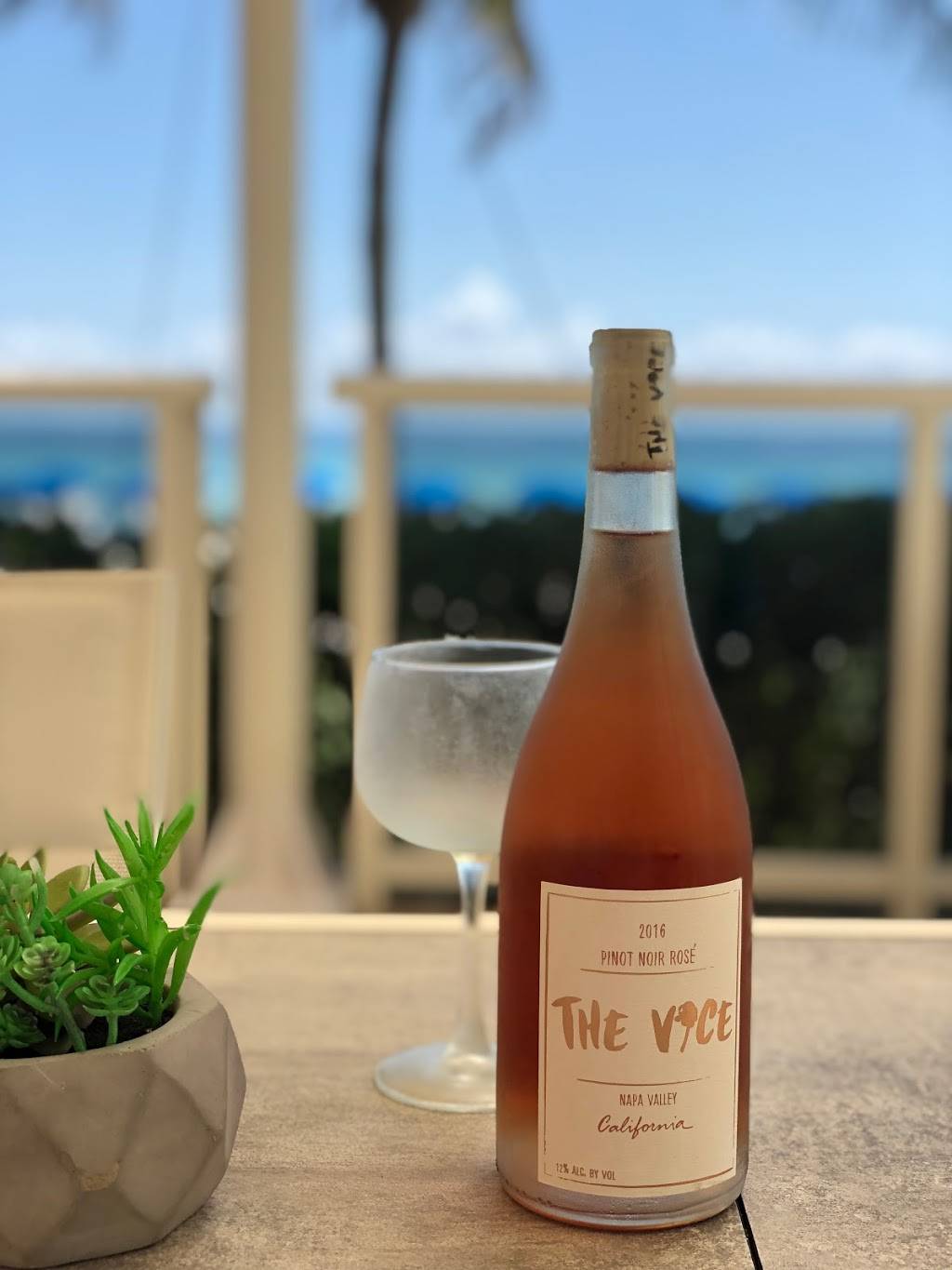 Ocean 4 Grill | restaurant | 17201 Collins Ave, Sunny Isles Beach, FL 33160, USA | 7865286318 OR +1 786-528-6318