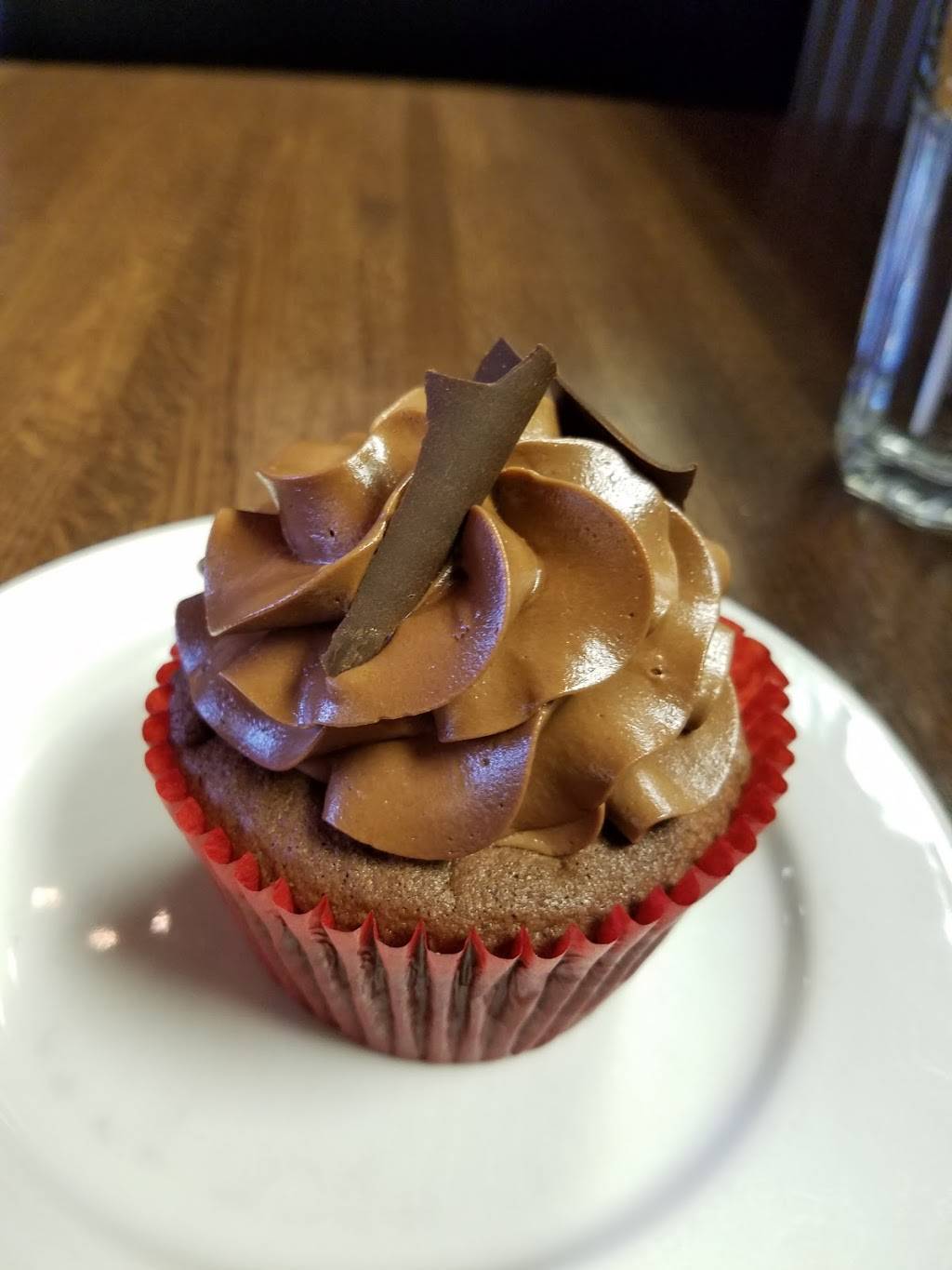 The Tomato Head | restaurant | The Gallery Shopping Center, 7240 Kingston Pike #172, Knoxville, TN 37919, USA | 8655841075 OR +1 865-584-1075