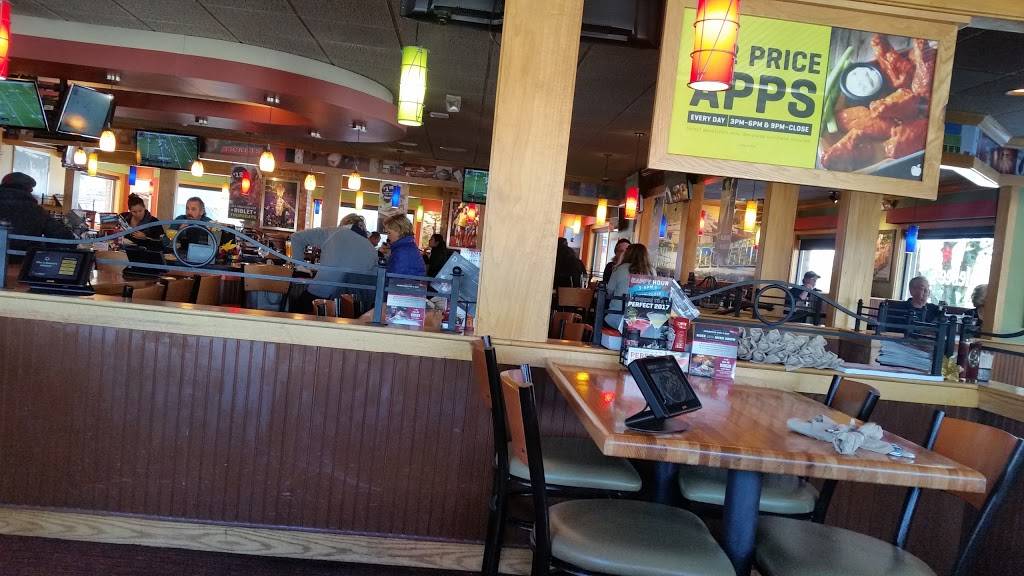 Applebees Grill + Bar | restaurant | 10004 NE Halsey St, Portland, OR 97220, USA | 5034088088 OR +1 503-408-8088