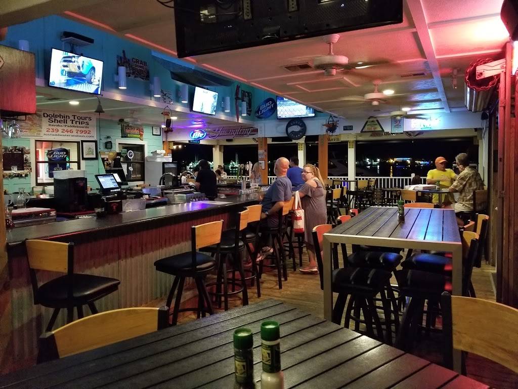 Peteys Upper Deck Bar | restaurant | 416 Crescent St, Fort Myers Beach, FL 33931, USA | 2394633838 OR +1 239-463-3838