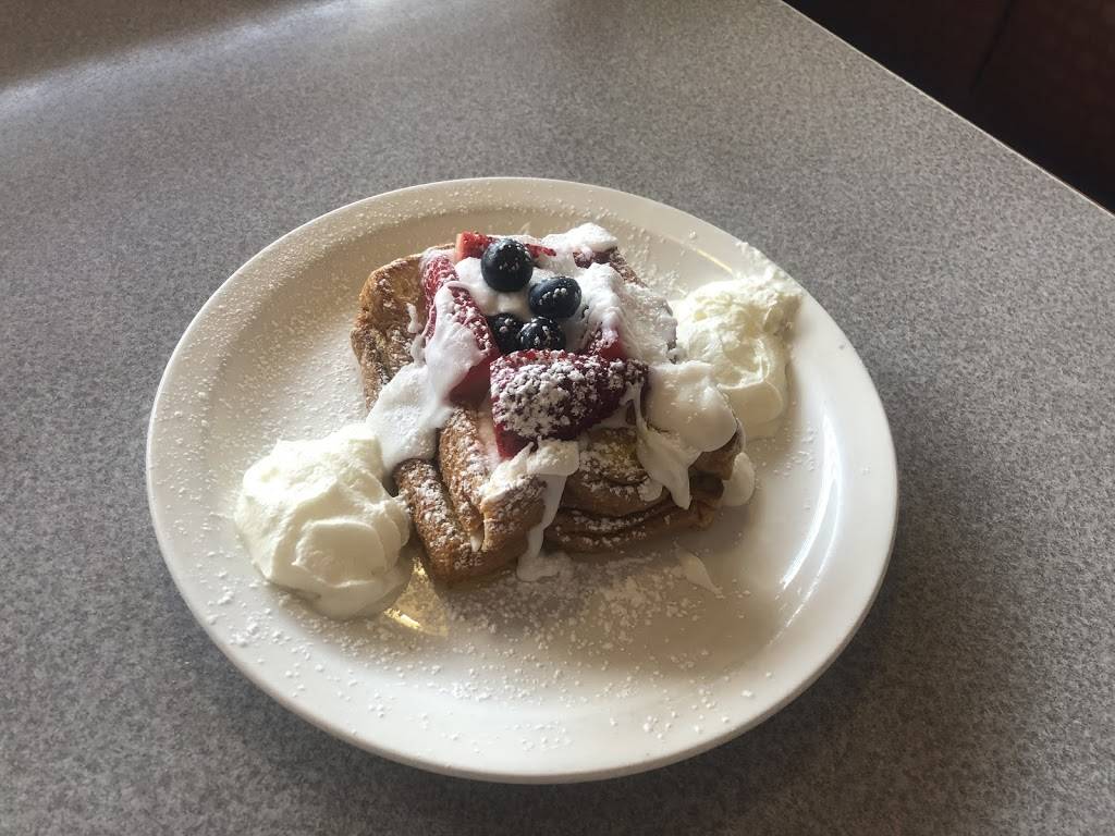 Copperstones of Waterford | restaurant | 4631 Highland Rd, Waterford Twp, MI 48328, USA | 2486743155 OR +1 248-674-3155