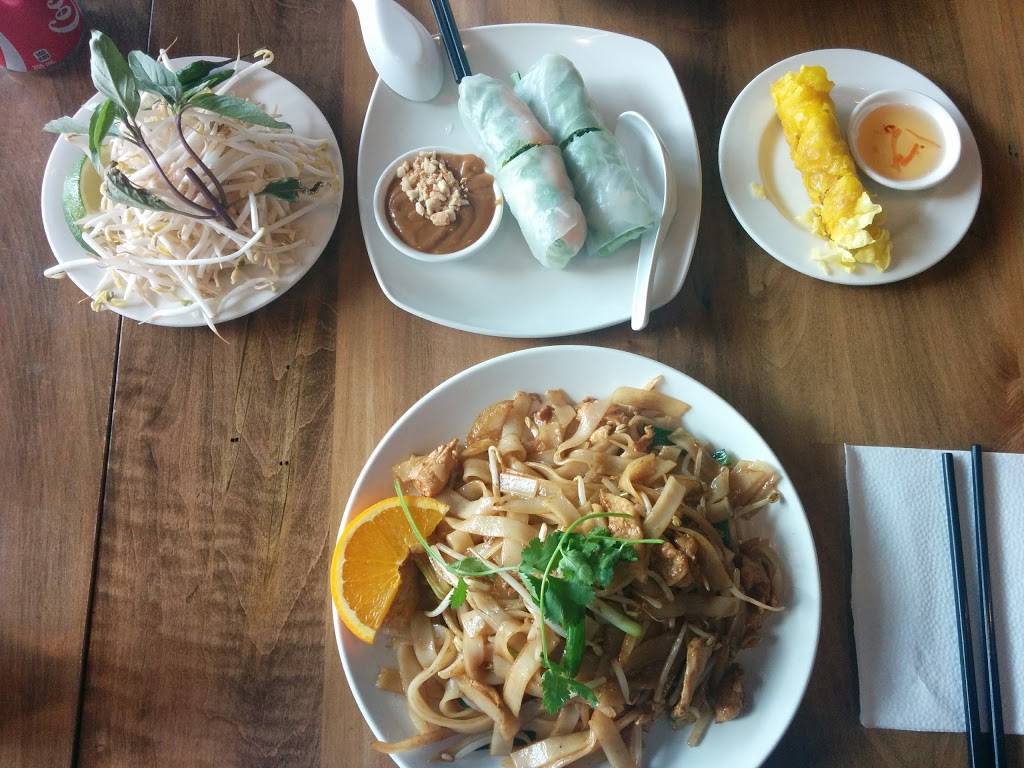 Pho 88 | restaurant | 900 Don Mills Rd Unit #9, North York, ON M3C 1V6, Canada | 6473418899 OR +1 647-341-8899