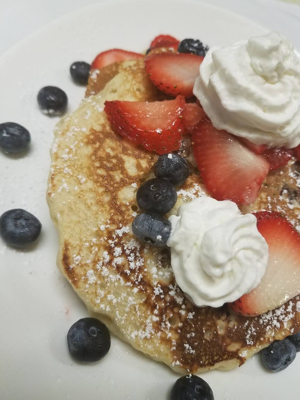 Cafe De France | restaurant | 2730 S Colorado Blvd, Denver, CO 80222, USA | 7204894428 OR +1 720-489-4428