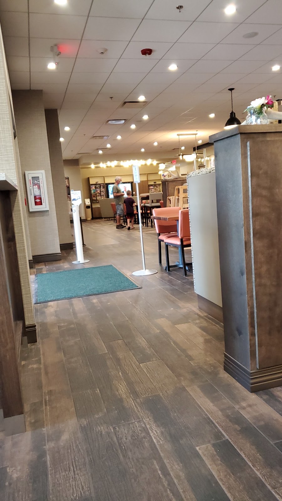 QTs Restaurant | restaurant | 1701 Sheridan Ave, Cody, WY 82414, USA | 3075875555 OR +1 307-587-5555