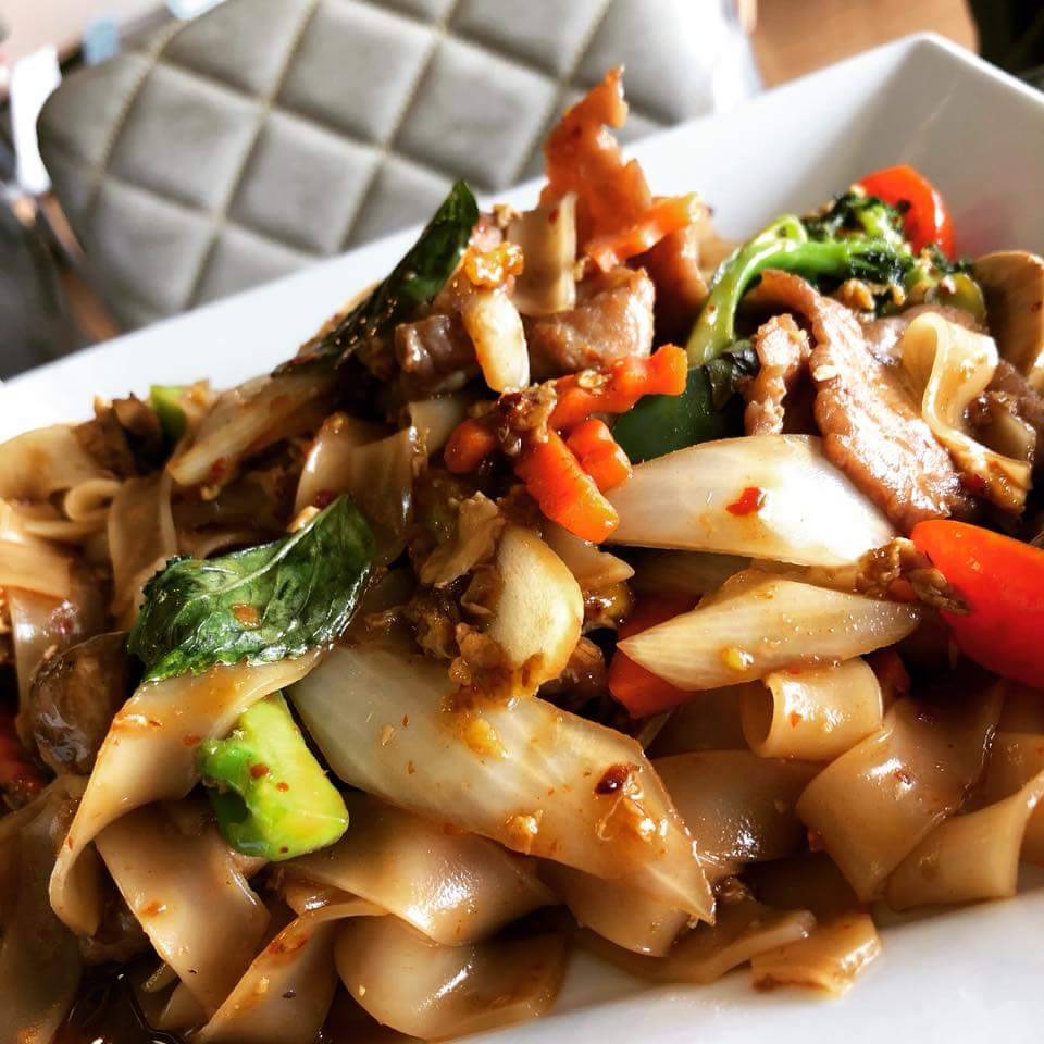 Tasty Thai | restaurant | 1530 McMullen Booth Rd, Clearwater, FL 33759, USA | 7276008037 OR +1 727-600-8037