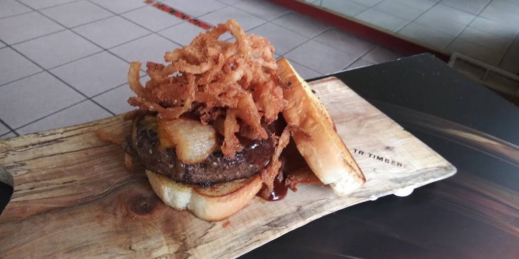 Chitas Nefertiti Bar | restaurant | 15942 West Grand River Avenue, Detroit, MI 48227, USA | 3136469753 OR +1 313-646-9753