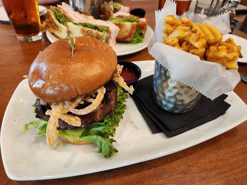 Hard Hat Tavern | restaurant | 100 New Haven Rd, Durham, CT 06422, USA | 8607887987 OR +1 860-788-7987