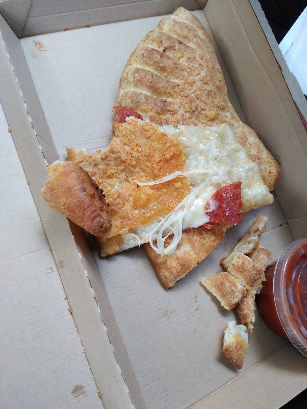 Pizza Hut | meal takeaway | 5376 Knight Arnold Rd, Memphis, TN 38115, USA | 9013661018 OR +1 901-366-1018