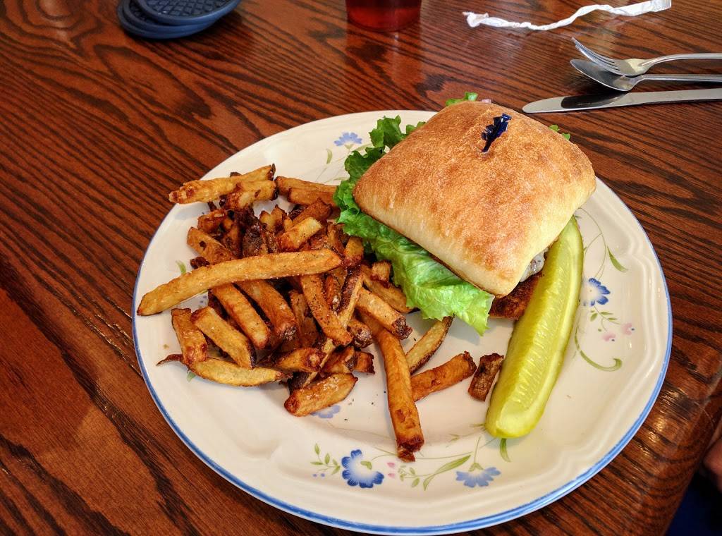 The Cornerstone Inn | restaurant | 201 5th St, Beverly, OH 45715, USA | 7409840011 OR +1 740-984-0011