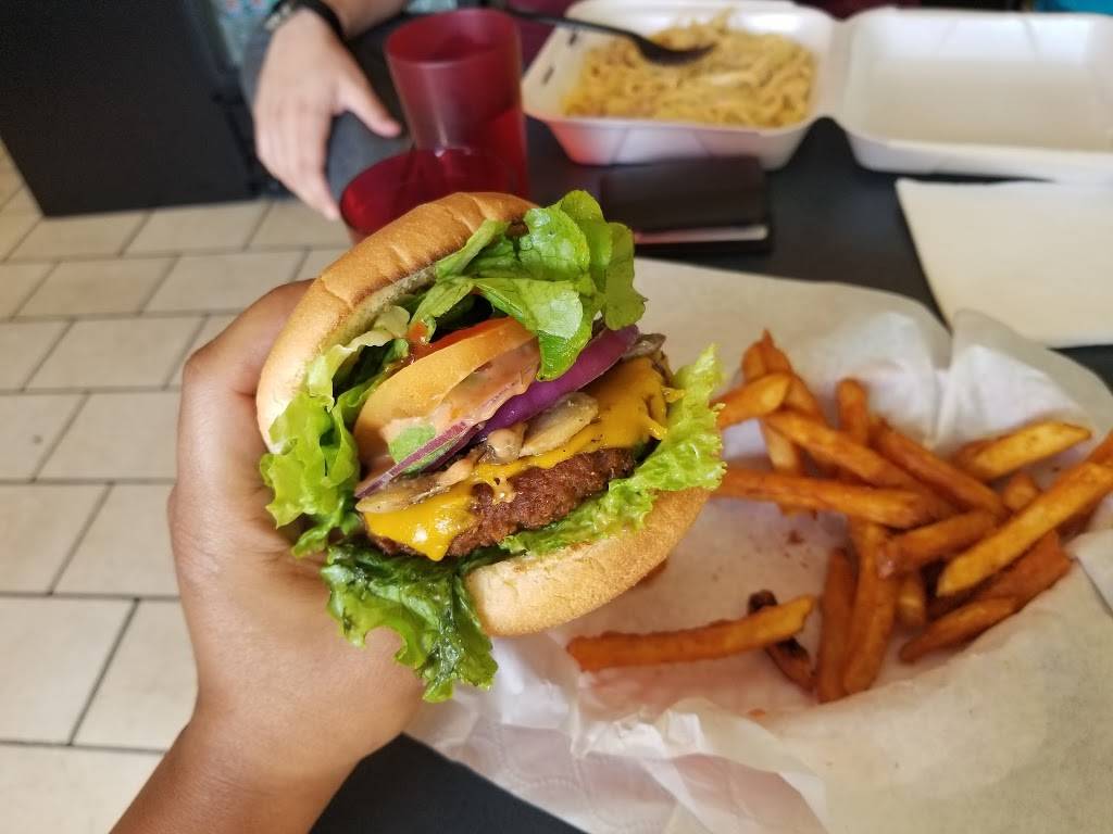 Vegan Korner | restaurant | 299 W Olive St, Colton, CA 92324, USA | 9093702644 OR +1 909-370-2644