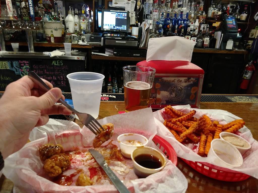 Slaters Madison Street Pub | restaurant | 111 Madison St, Port Clinton, OH 43452, USA | 4197322030 OR +1 419-732-2030