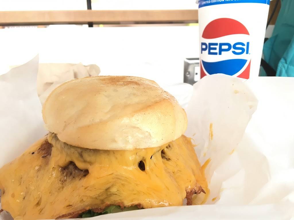 Squeeze Burger | restaurant | 6900 Airport Blvd W, Sacramento, CA 95837, USA | 9168773531 OR +1 916-877-3531