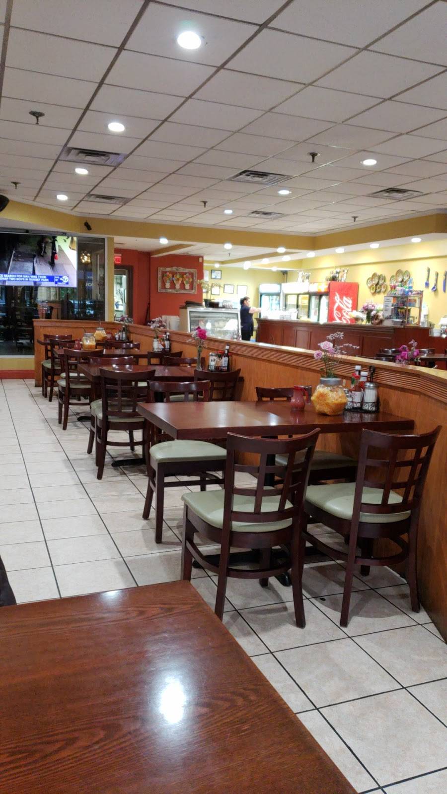 La Pupusa Loca | restaurant | 285 S Broadway, Yonkers, NY 10705, USA | 9143761437 OR +1 914-376-1437