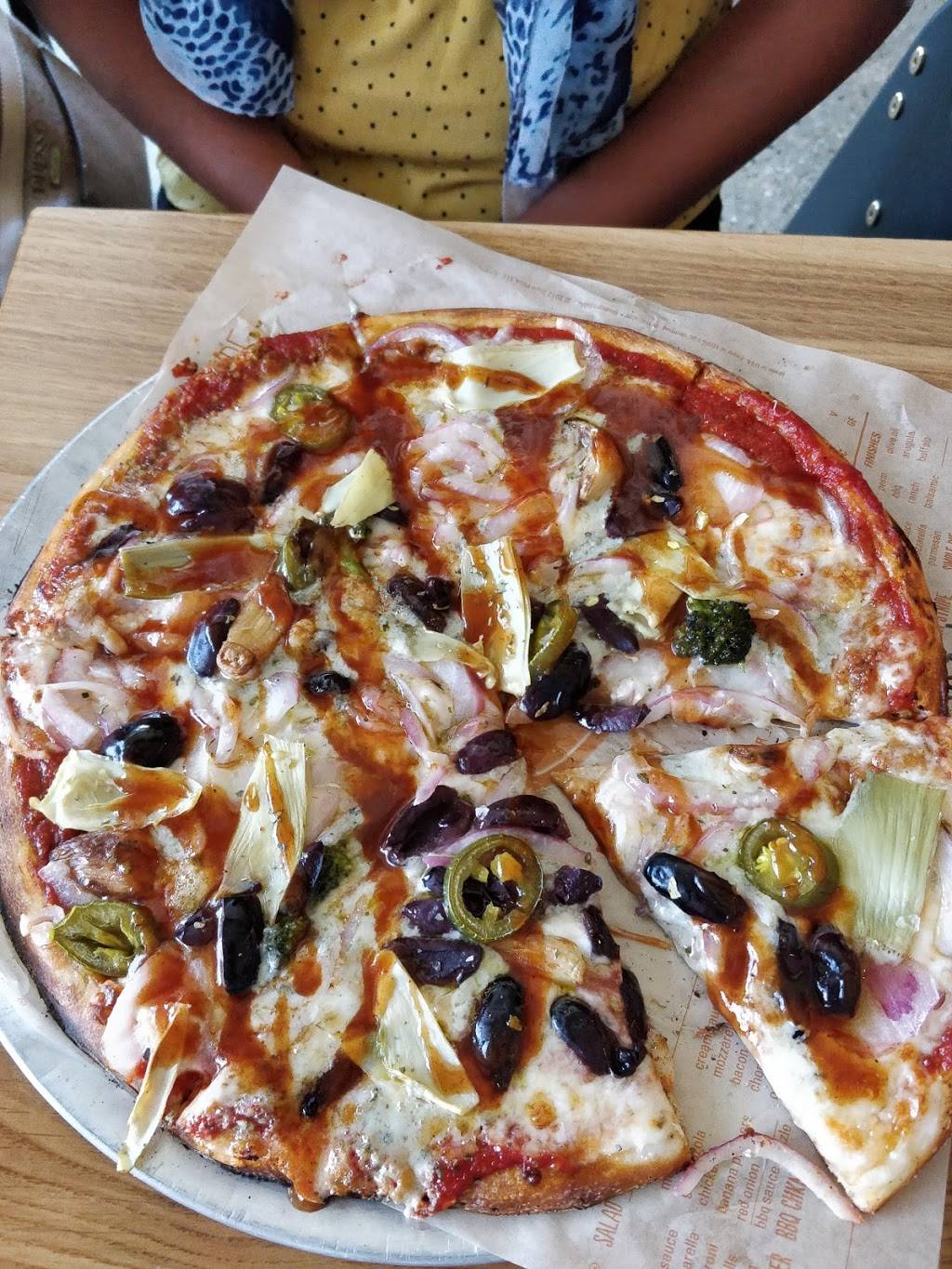 Blaze Pizza | meal takeaway | 3980 Thousand Oaks Blvd, Thousand Oaks, CA 91362, USA | 8057281217 OR +1 805-728-1217