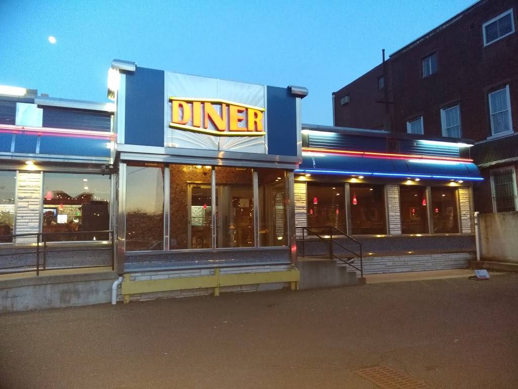Broad Street Diner | restaurant | 1135 S Broad St, Philadelphia, PA 19147, USA | 2158253636 OR +1 215-825-3636