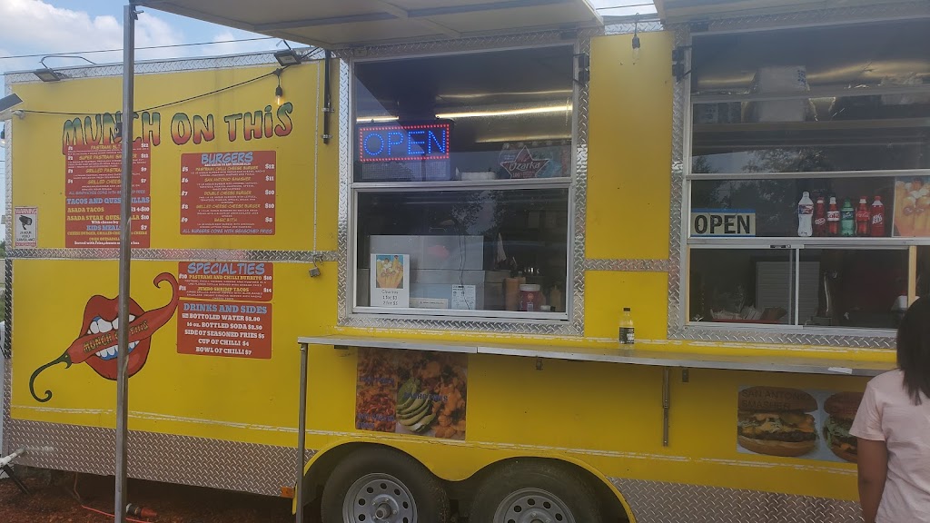 Munch on This | restaurant | Far West Side, San Antonio, TX 78254, USA | 2107631595 OR +1 210-763-1595