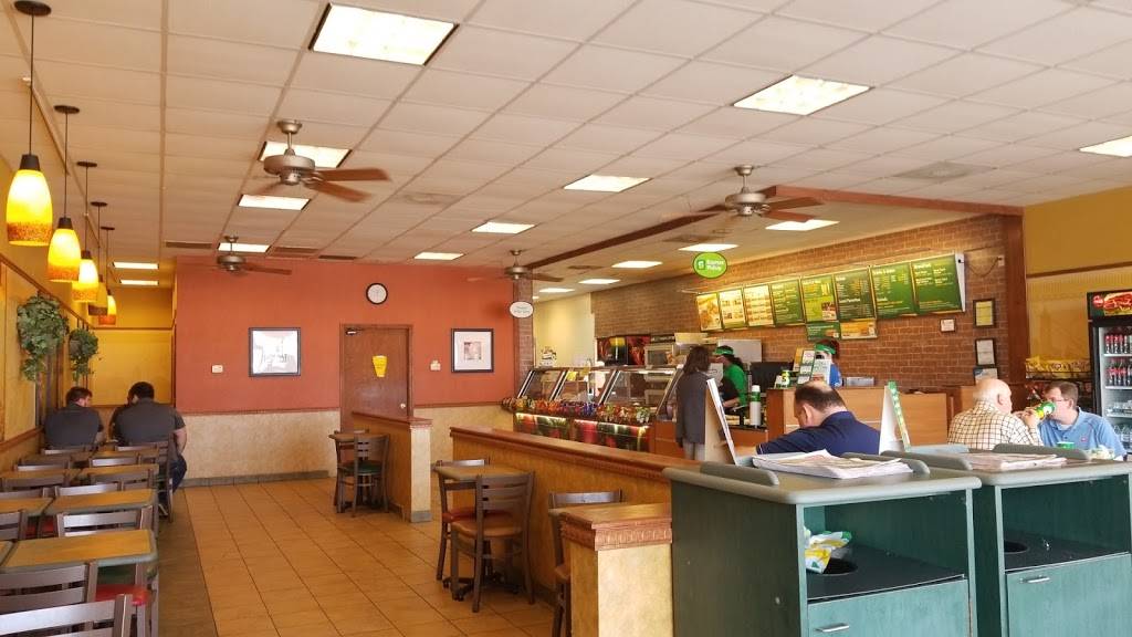 Subway | restaurant | 1060 Mineral Wells Ave, Paris, TN 38242, USA | 7316423210 OR +1 731-642-3210