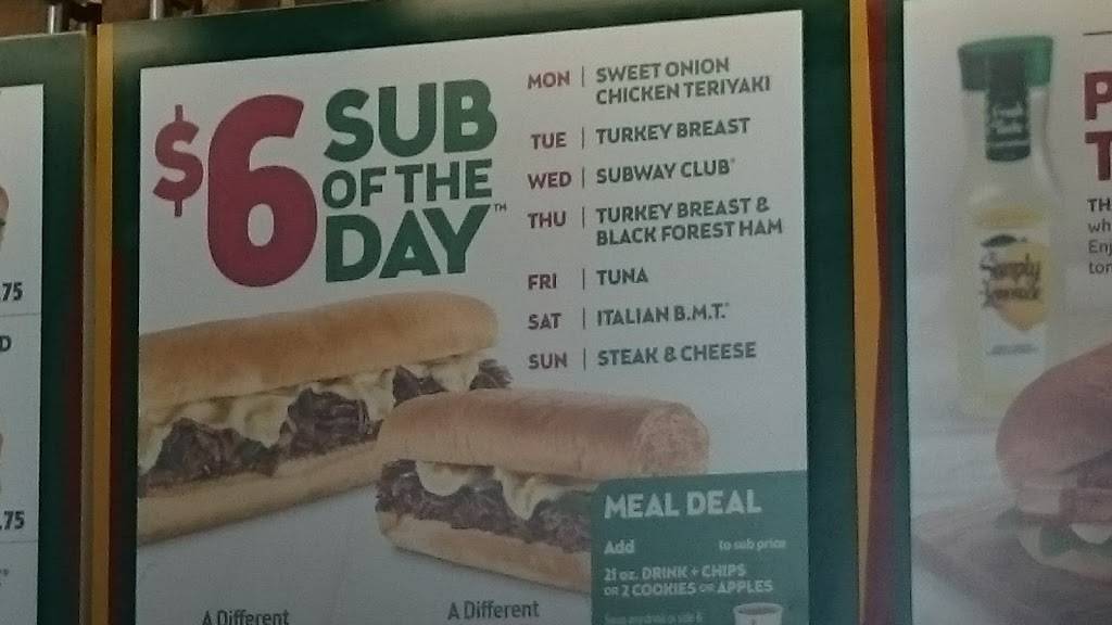 Subway | restaurant | 5350 Council St NE, Cedar Rapids, IA 52402, USA | 3193931622 OR +1 319-393-1622