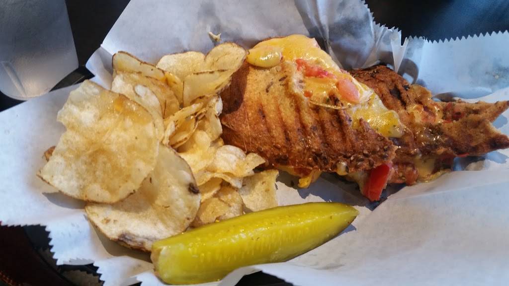 Ursa Major Bistro & Coffee Shop | restaurant | 245 S Benzie Blvd, Beulah, MI 49617, USA | 2313834250 OR +1 231-383-4250